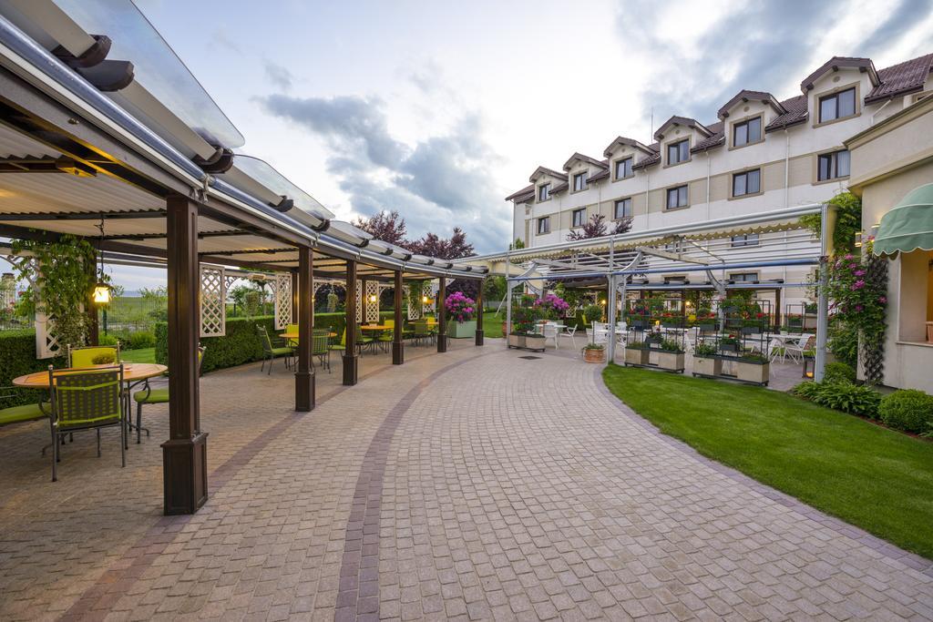 Hotel Sonnenhof 수체아바 외부 사진