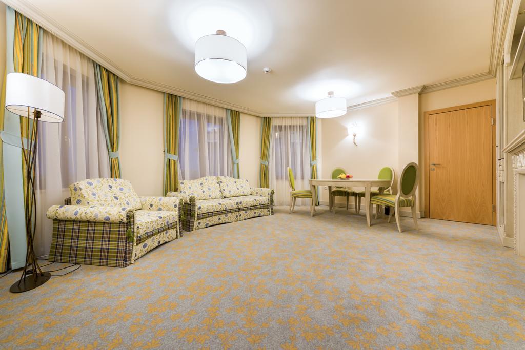 Hotel Sonnenhof 수체아바 외부 사진