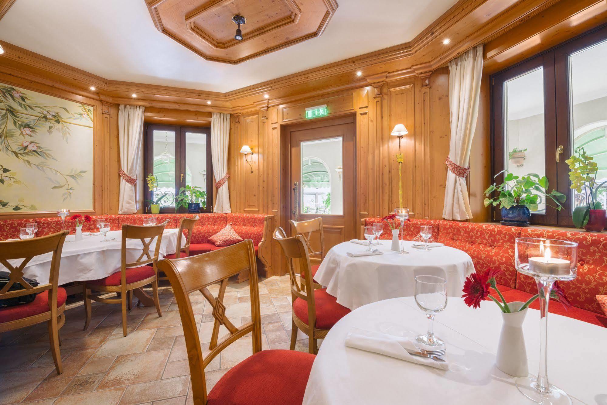 Hotel Sonnenhof 수체아바 외부 사진